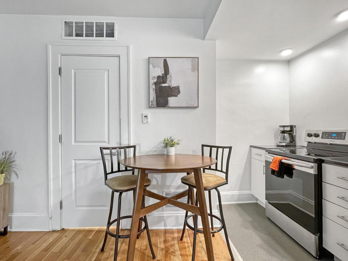 Quiet 1 Bed Studio Heart of Downtown - Chambres d’hôtes Des Moines