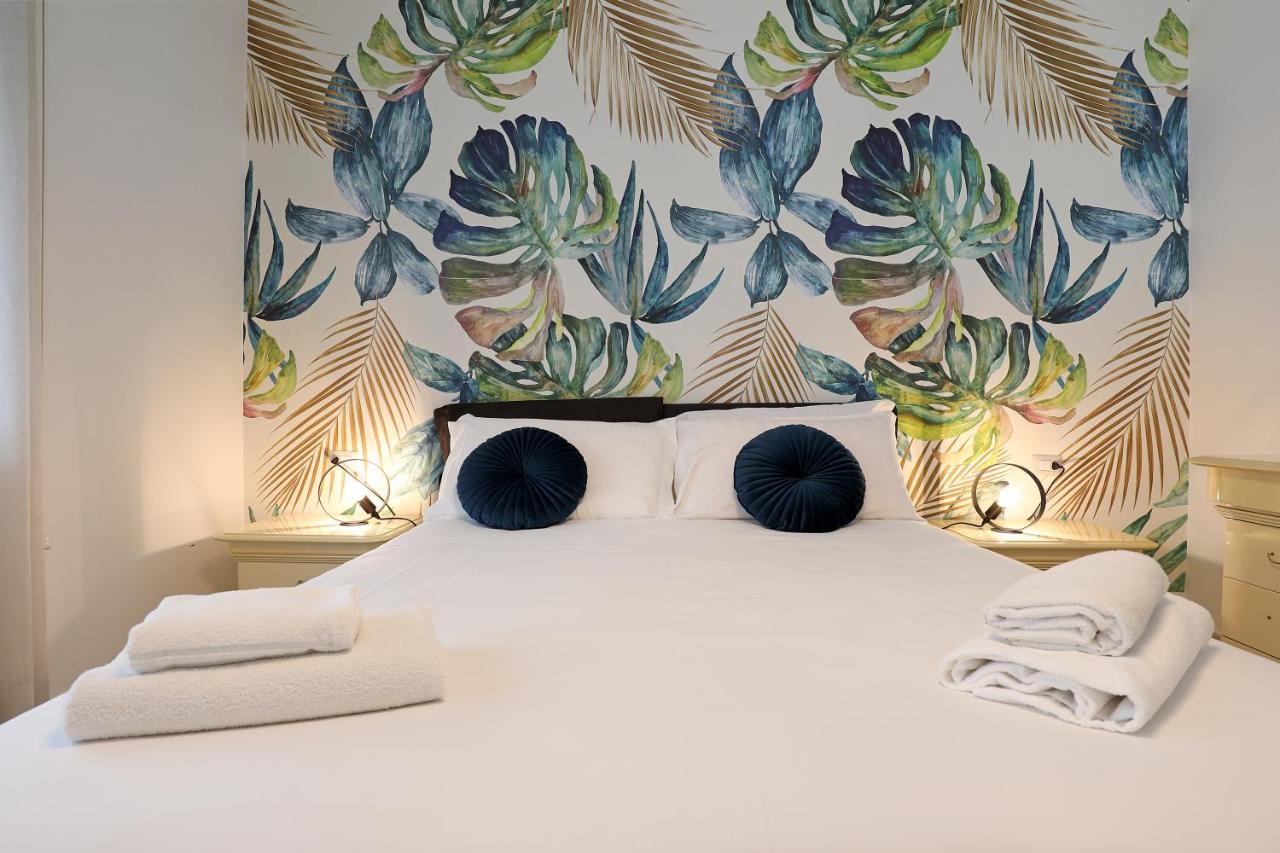 Piramide - Charme Apartment - B&B Roma