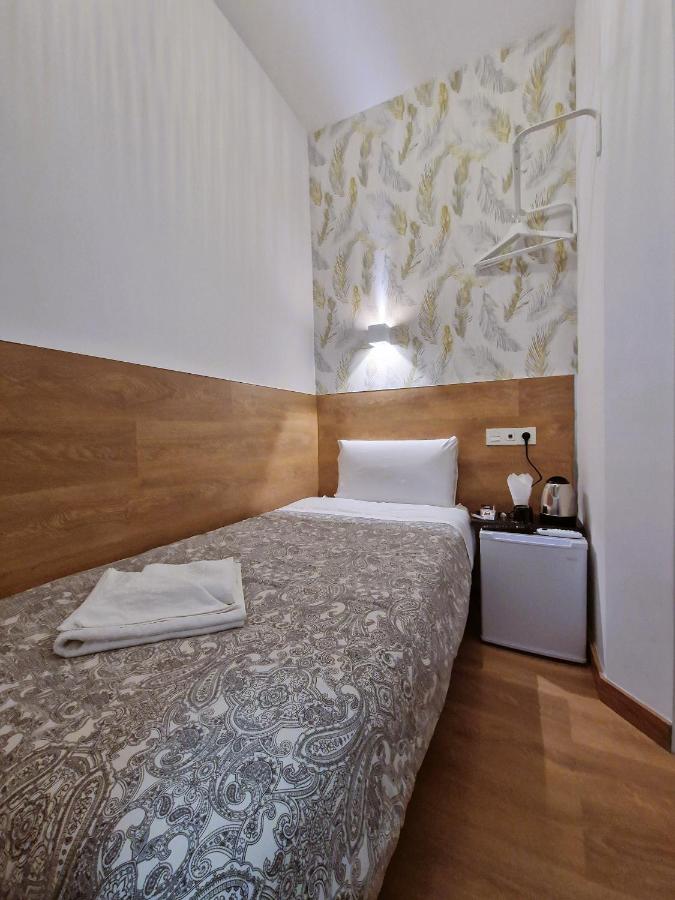 Interior Small Single Room