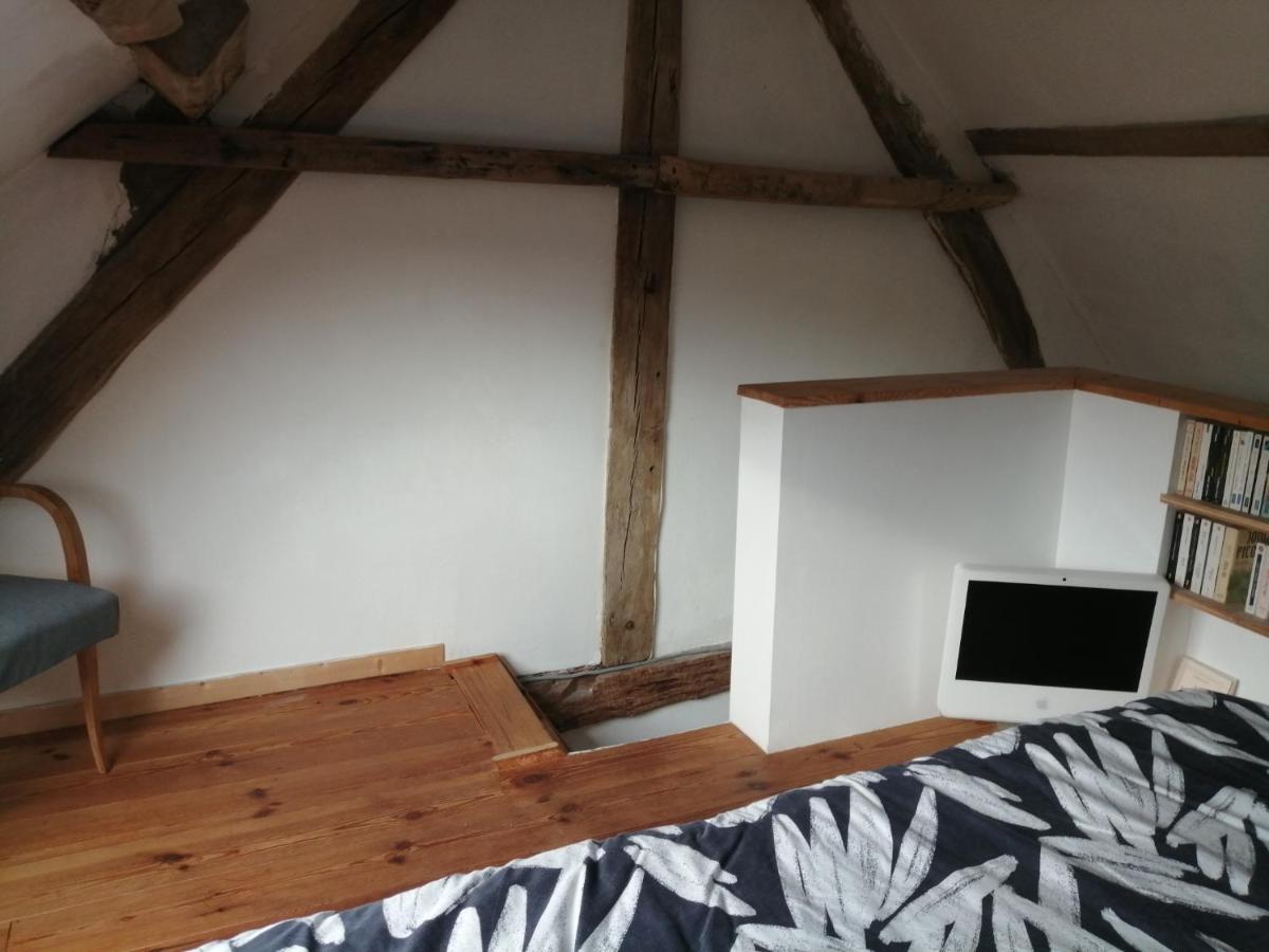 Studio - Split Level