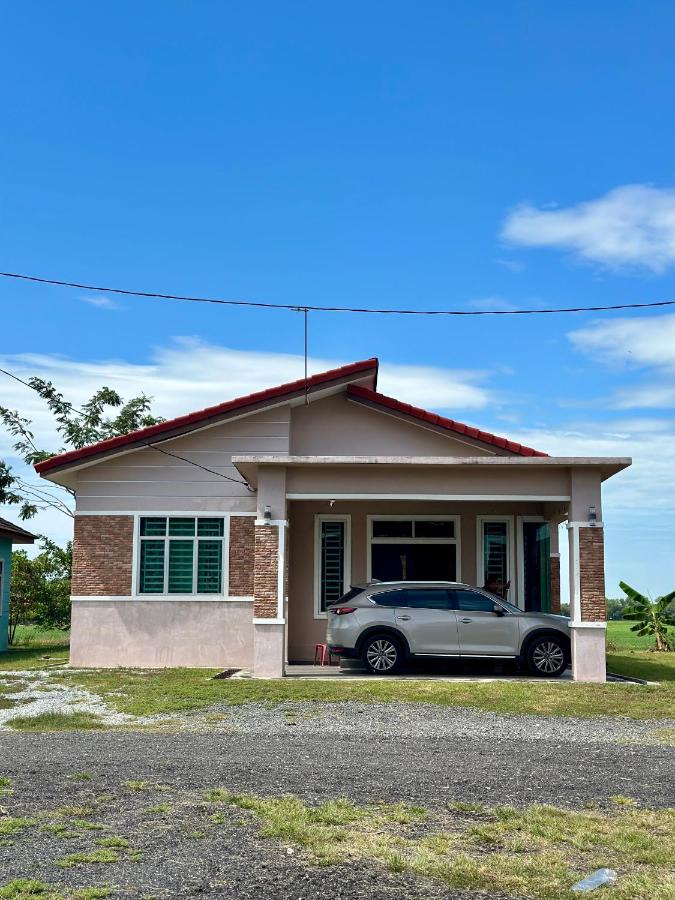 Homestay Muslim Hutan Kampung Alor Star - Chambres d’hôtes