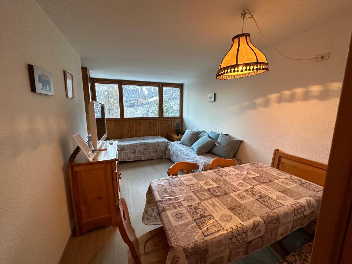 Sasso Rosso Apartment - B&B Folgarida