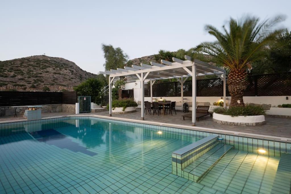 Villa Mare Nostrum Sounio - B&B Sounio