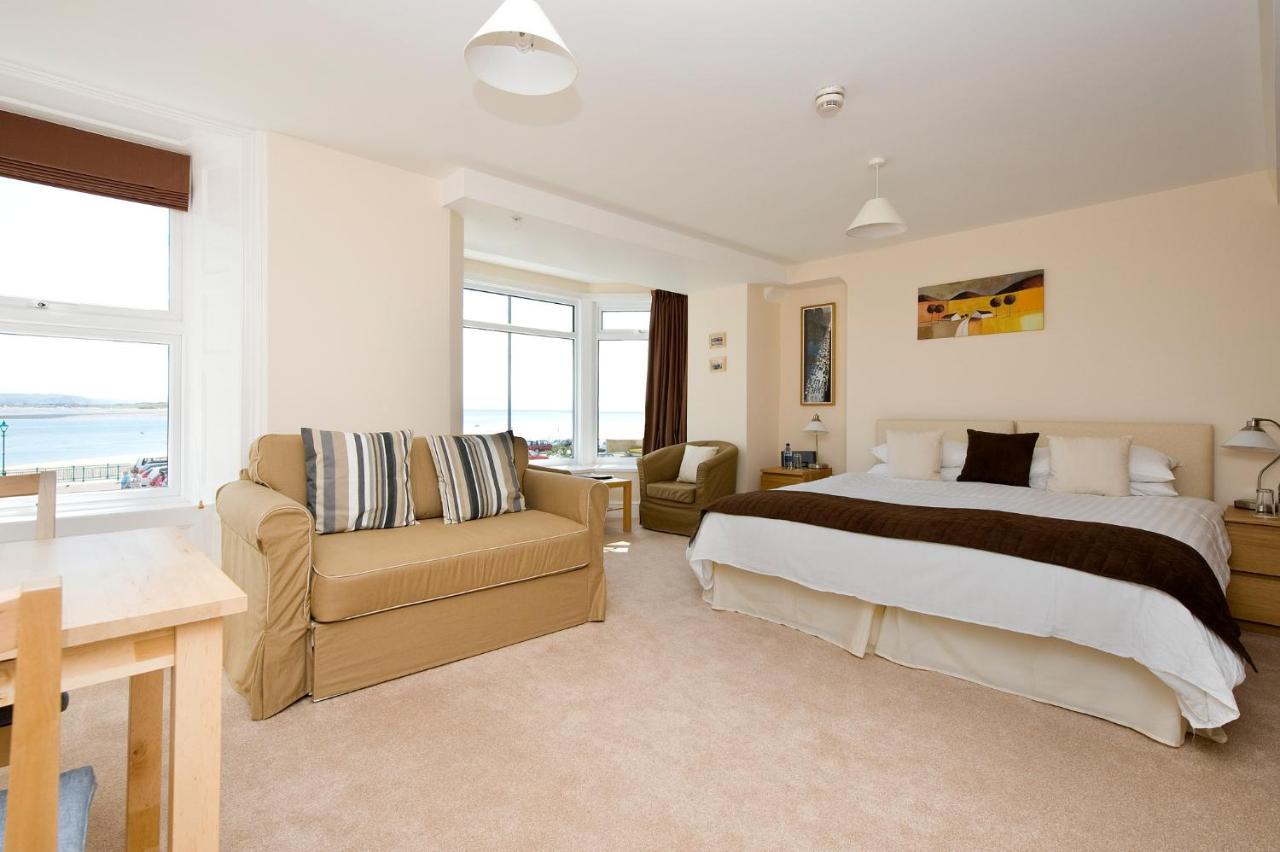 Deluxe Double or Twin Room with Sea View