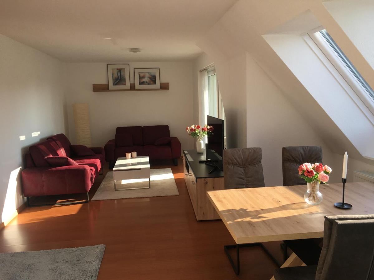 B&B Eppingen - Sonnige Wohnung mit Balkon - Bed and Breakfast Eppingen