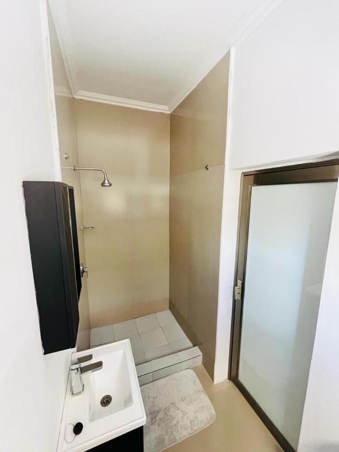 Goldland Apartments Annex - Bed and Breakfast Kitwe