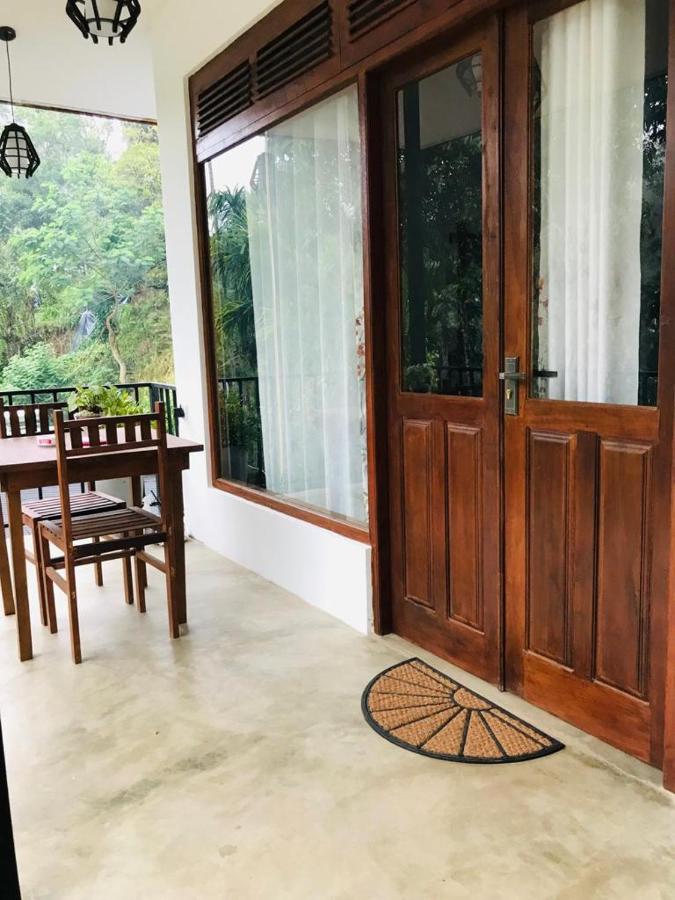 Breeze Blows Inn - Ferienwohnung Ella Town