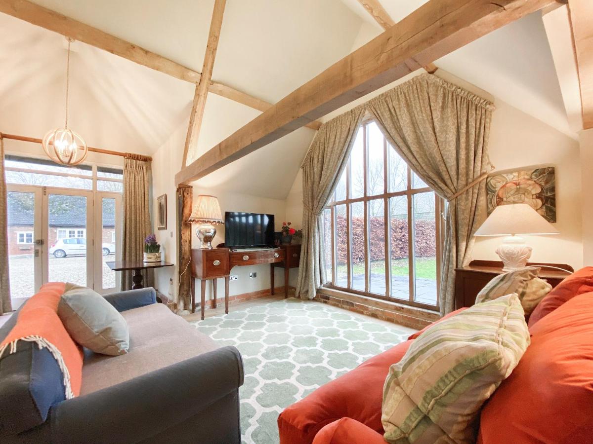 B&B Royal Wootton Bassett - Bushton Barn - Bed and Breakfast Royal Wootton Bassett