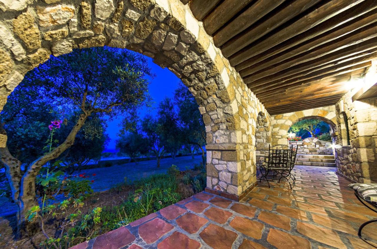 Joanna's Stone Villas - B&B