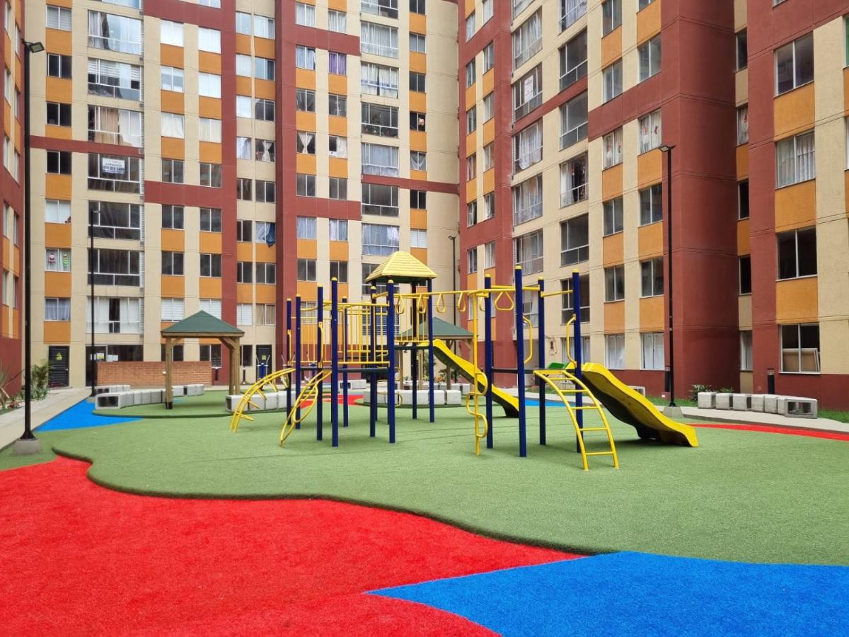 Alquiler Apartamento en Bogotá cerca al aeropuerto-Colibri Dorado-by-wonderlust - Chambres d'hôtes Bogota
