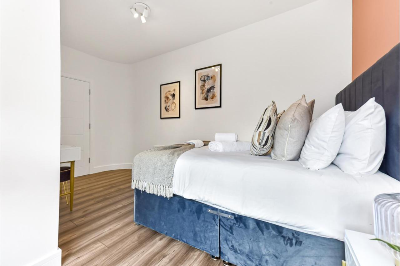 Stylish and Family Friendly 3 Bedroom Apartment - Chambres d'hôtes Londres