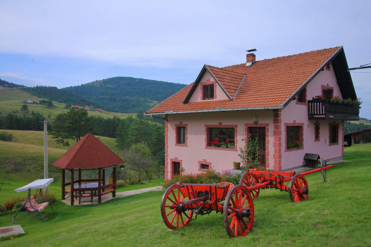 B&B Ribnica - Domaćinstvo Spasenić - Bed and Breakfast Ribnica