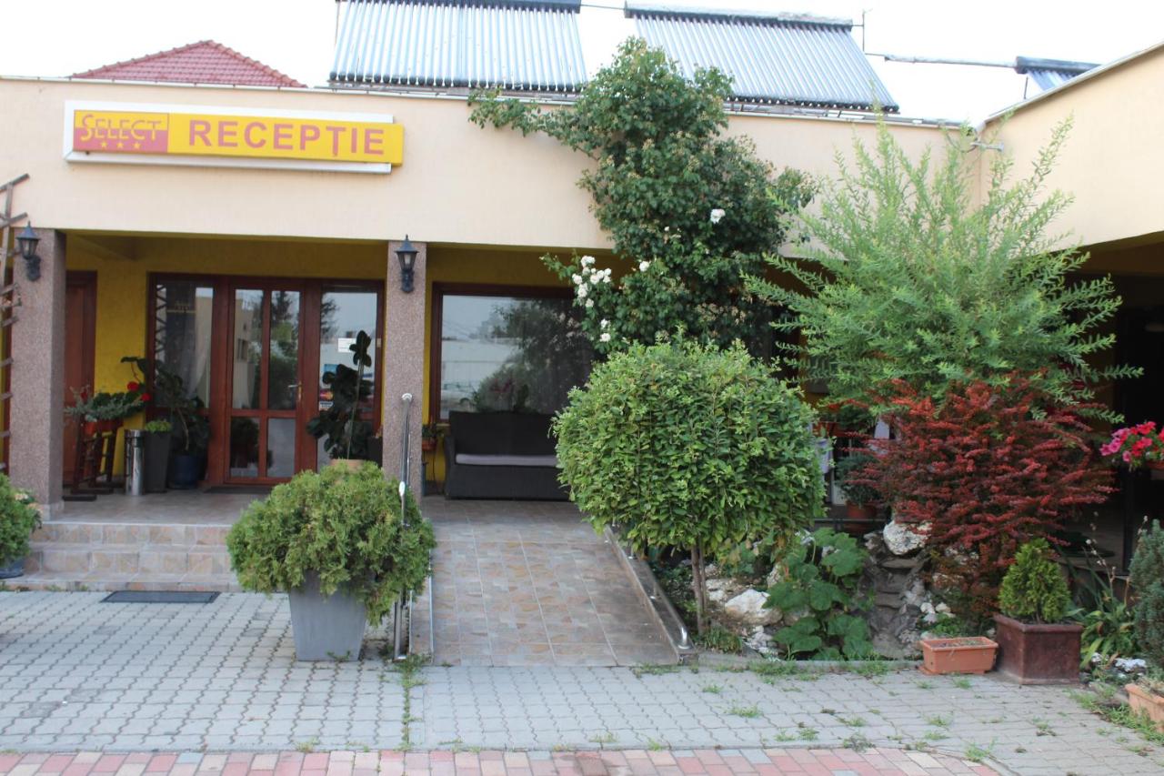 B&B Satu Mare - Motel Select - Bed and Breakfast Satu Mare