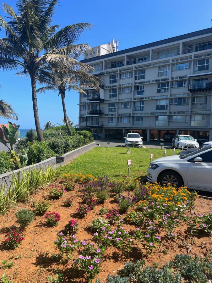 Beachfront Umdloti Resort 303 - B&B