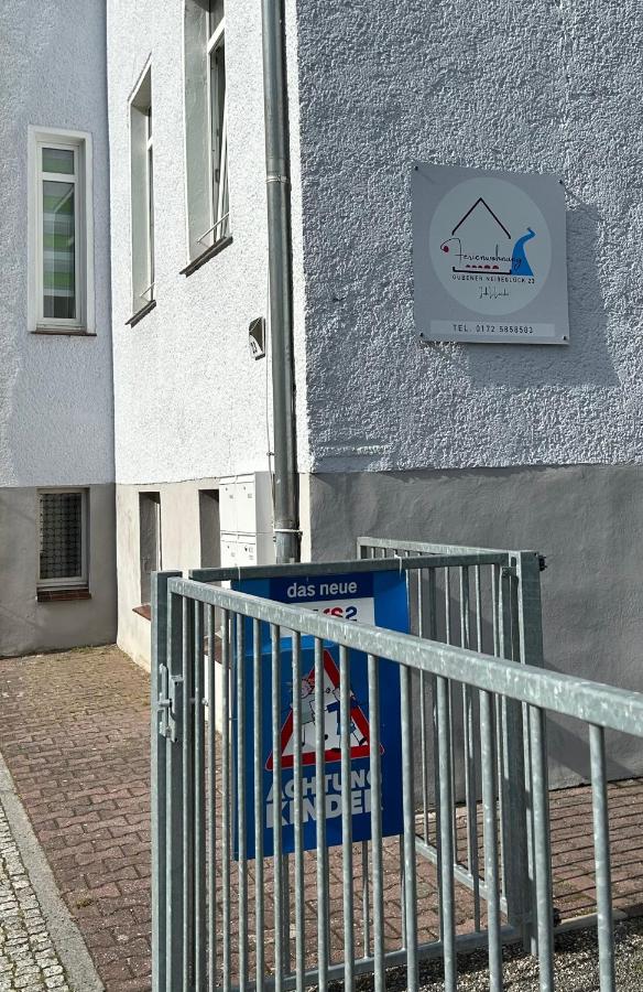 Ferienwohnung Gubener Neißeglück 23 - Chambres d’hôtes