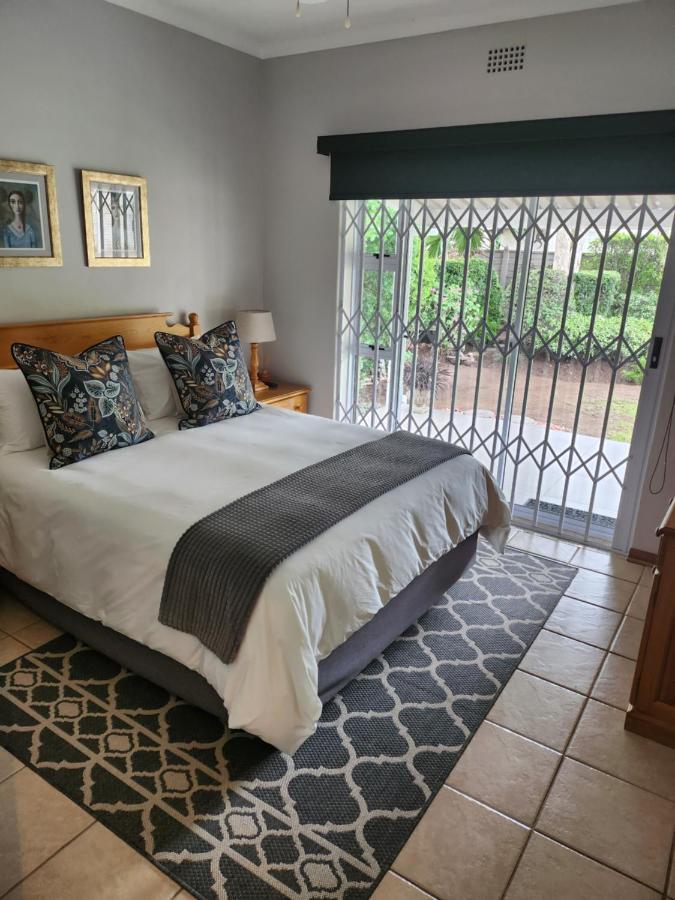 B&B Vryheid - Rosewood Guest Cottage - Bed and Breakfast Vryheid