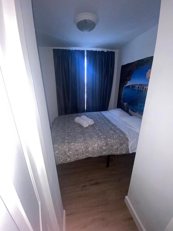 Two-Bedroom Deluxe Apartment with Garden View