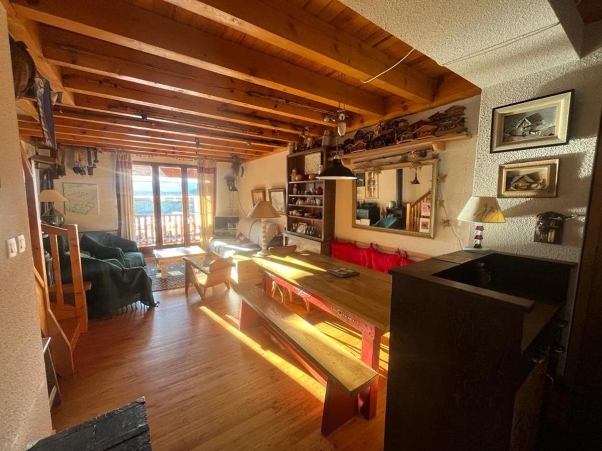 Duplex 3 pièces + cabine avec balcon et parking au centre des Angles - FR-1-593-102 - B&B