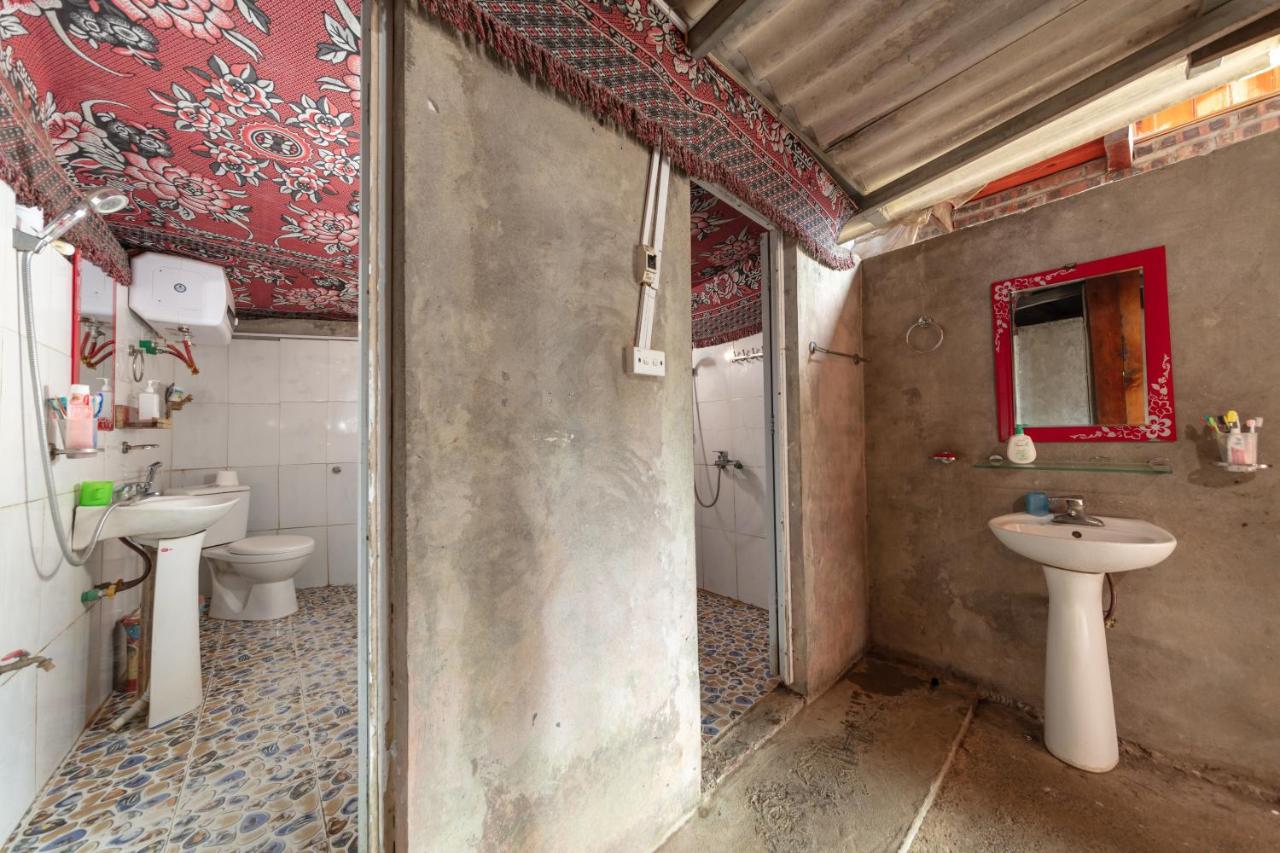 Standard Double Room with Shared Bathroom