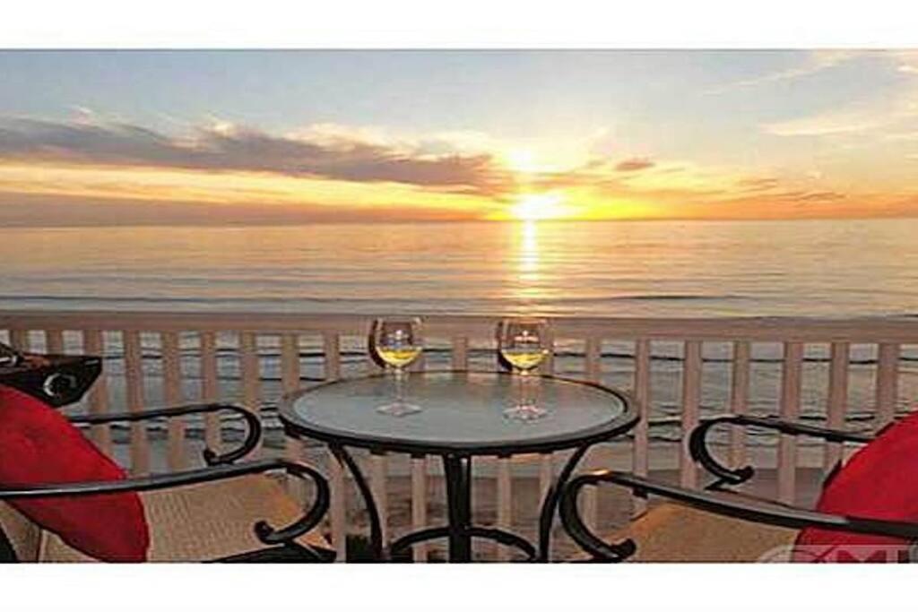 B&B Solana Beach - Romantic Luxury Beachfront Getaway Penthouse - Bed and Breakfast Solana Beach