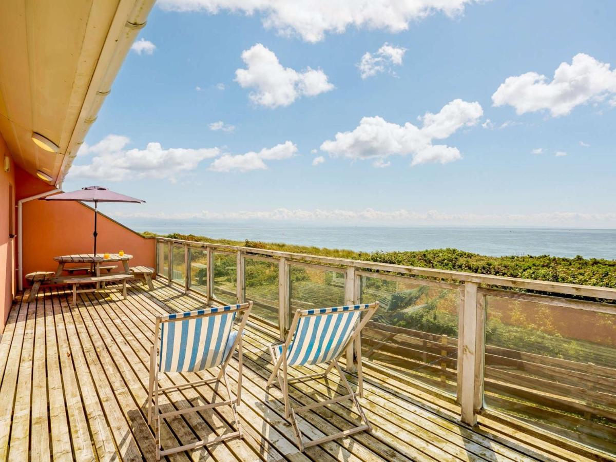 3 Bed in Pwllheli 89023 - B&B