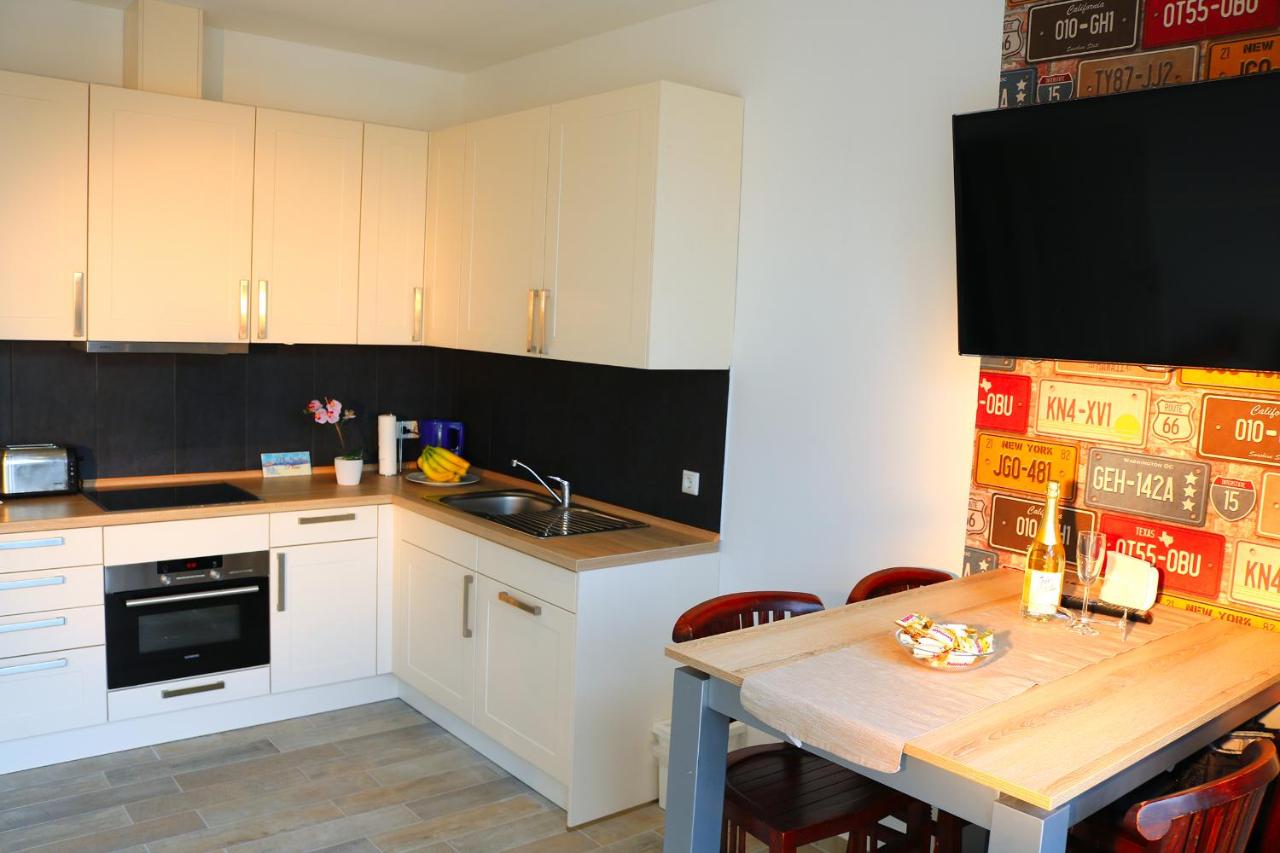 Ferienwohnungen Arp "2O" mit Garten und Parkplatz - Chambres d’hôtes Itzehoe