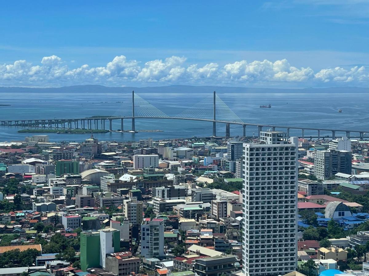 Horizon101 CCLEX View - Ferienwohnung Cebu City