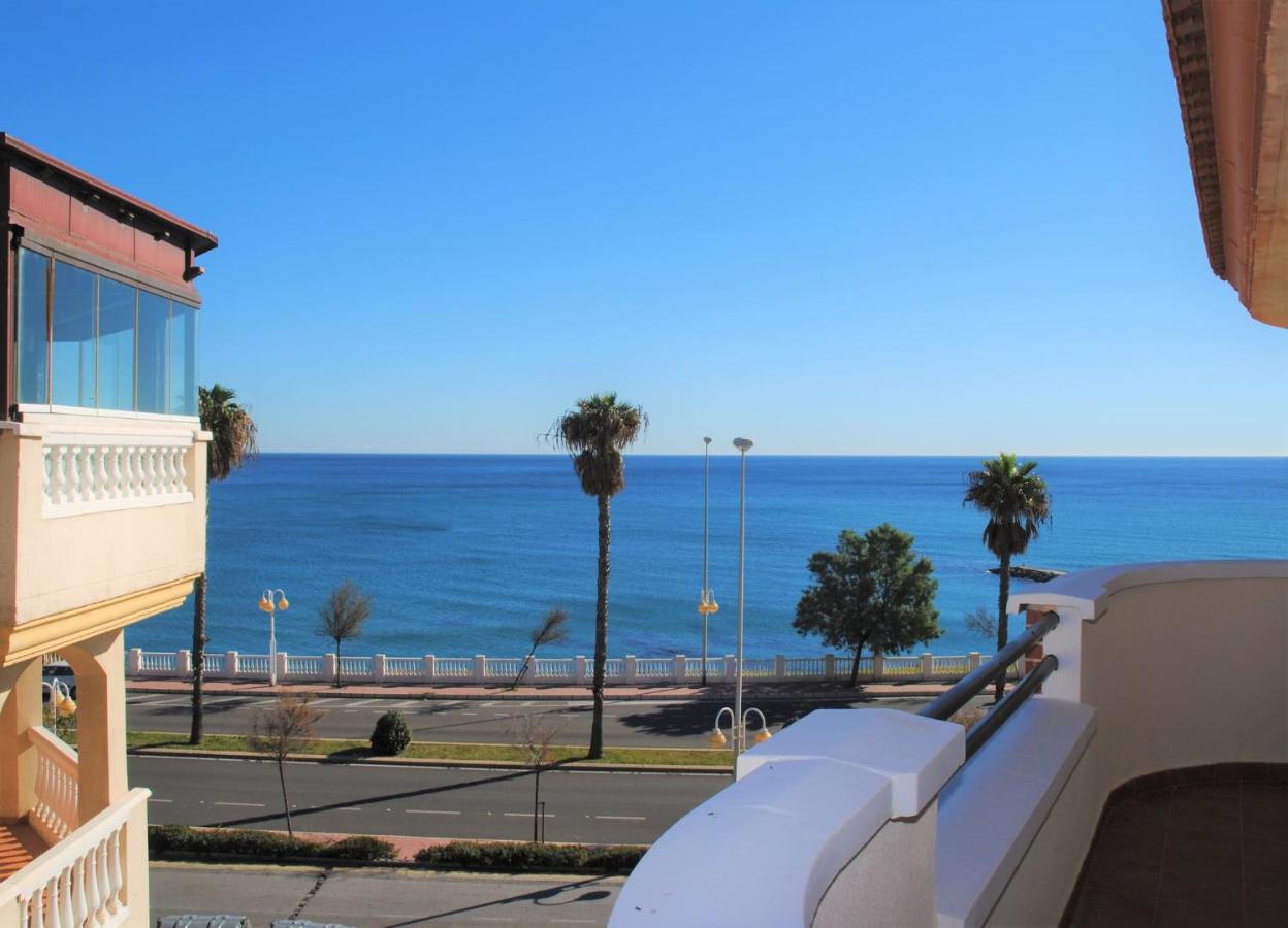 Large Apartment with Sea Views & Terrace - B&B Torrequebrada