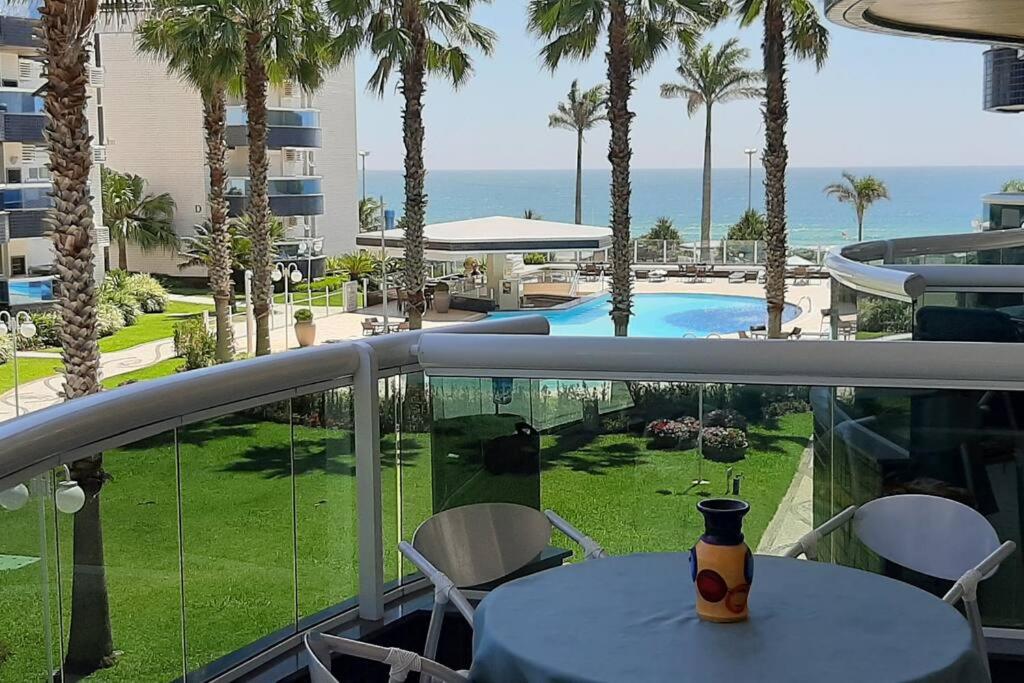Condominio Agua Marinha, Praia Brava; 3 quartos, frente mar, - B&B Florianópolis