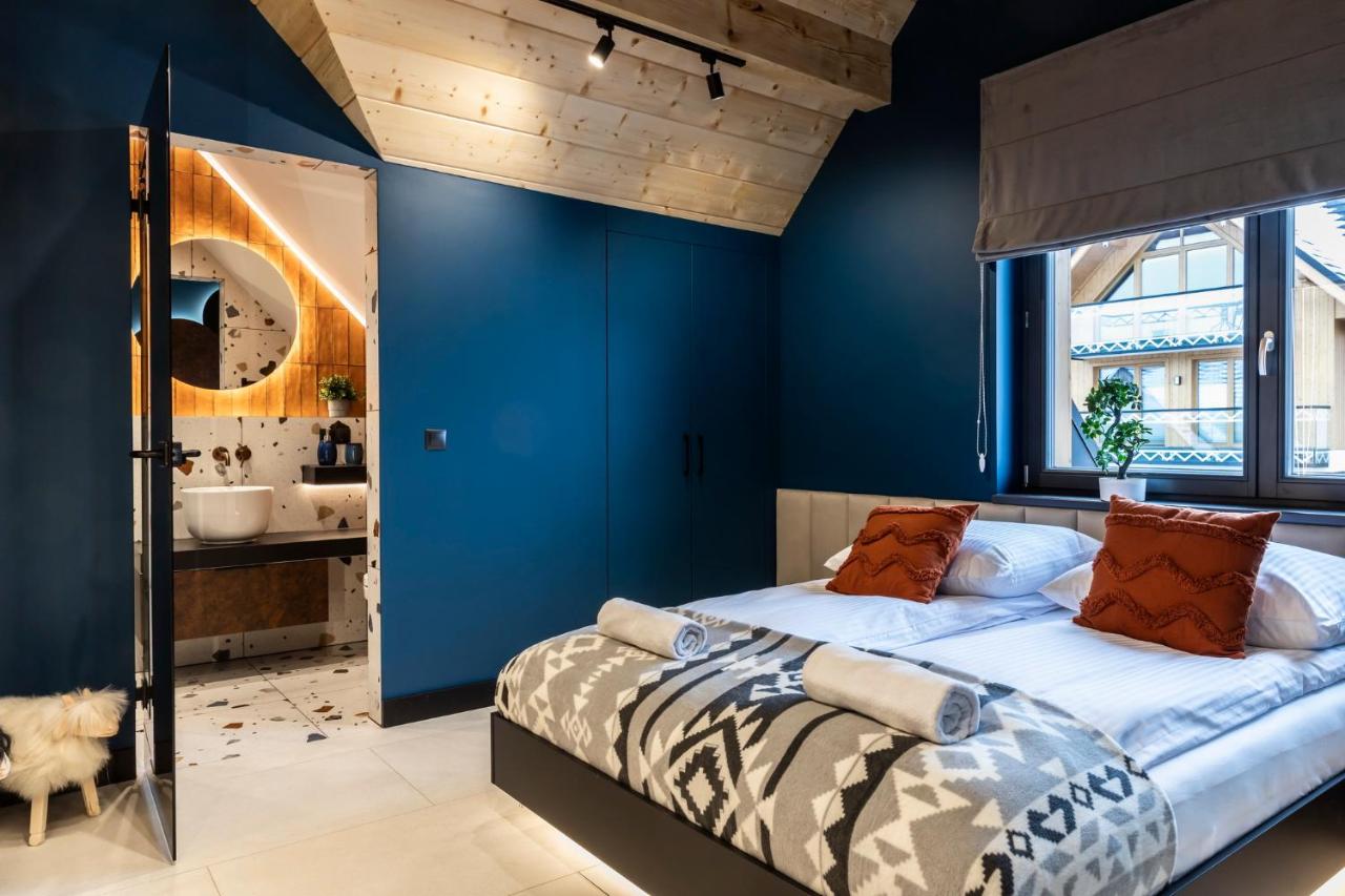 Deluxe Apartment with 4 bedrooms