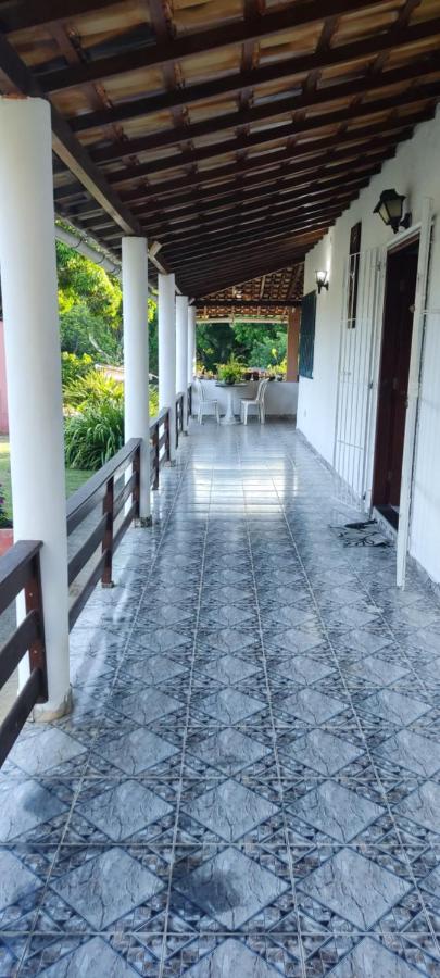 Casa e quintal exclusivo Meu Xodó- rota da ferradura em Guarapari- Praia e montanha- até 4 pessoas - Bed and Breakfast