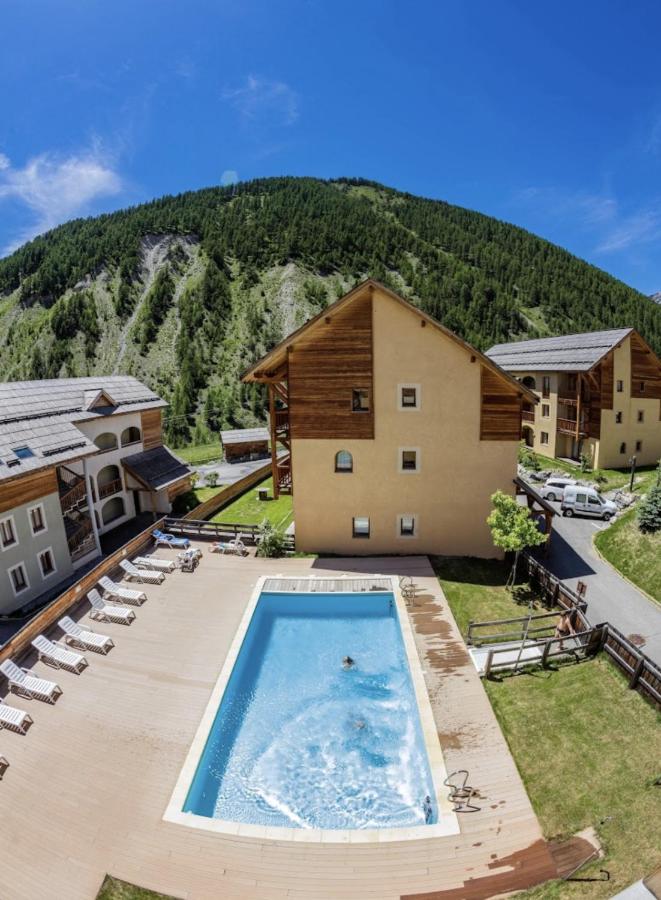 AU PIED DES PISTES D'ARVIEUX - B&B