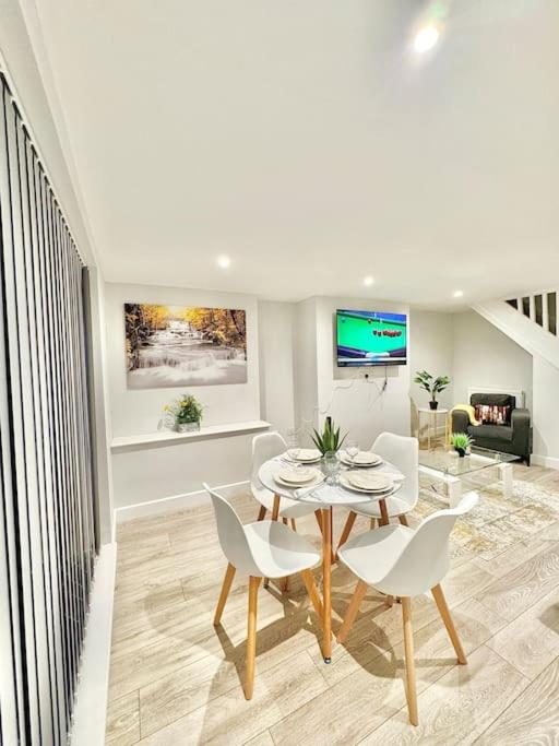 Luxury Modern 2bed Apartment - B&B