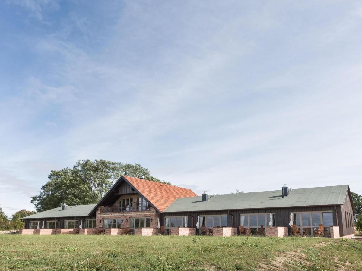 Ferienwohnung mit Kamin im Gut Ulrichshusen - B&B Tressow
