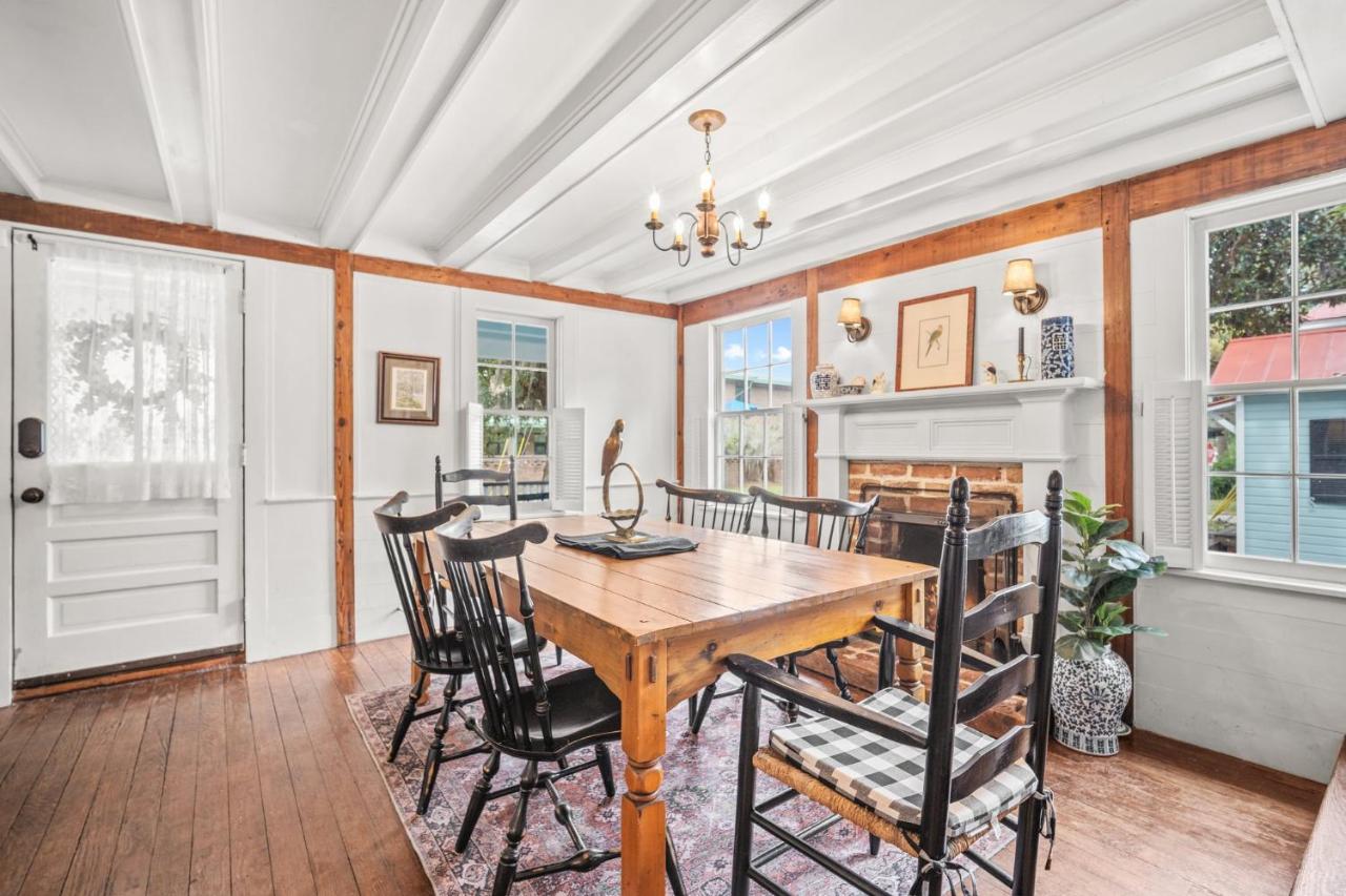 The Sandpiper - Just Steps to Downtown Beaufort and Beaufort River - B&B
