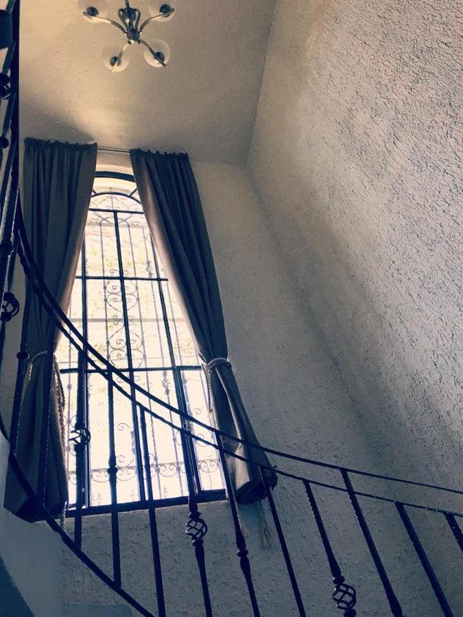 Apartment - Split Level