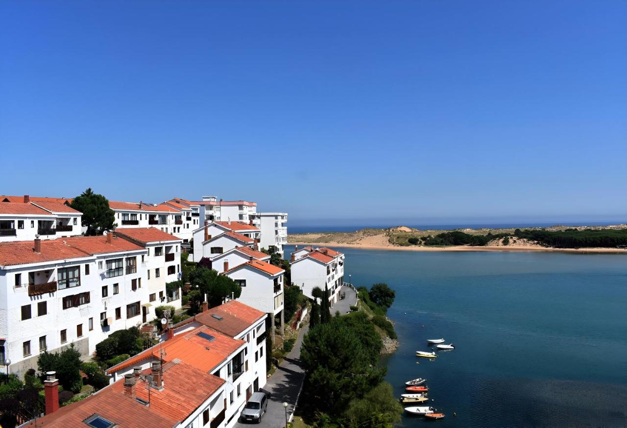 Apartamentos Playa de Mogro - B&B