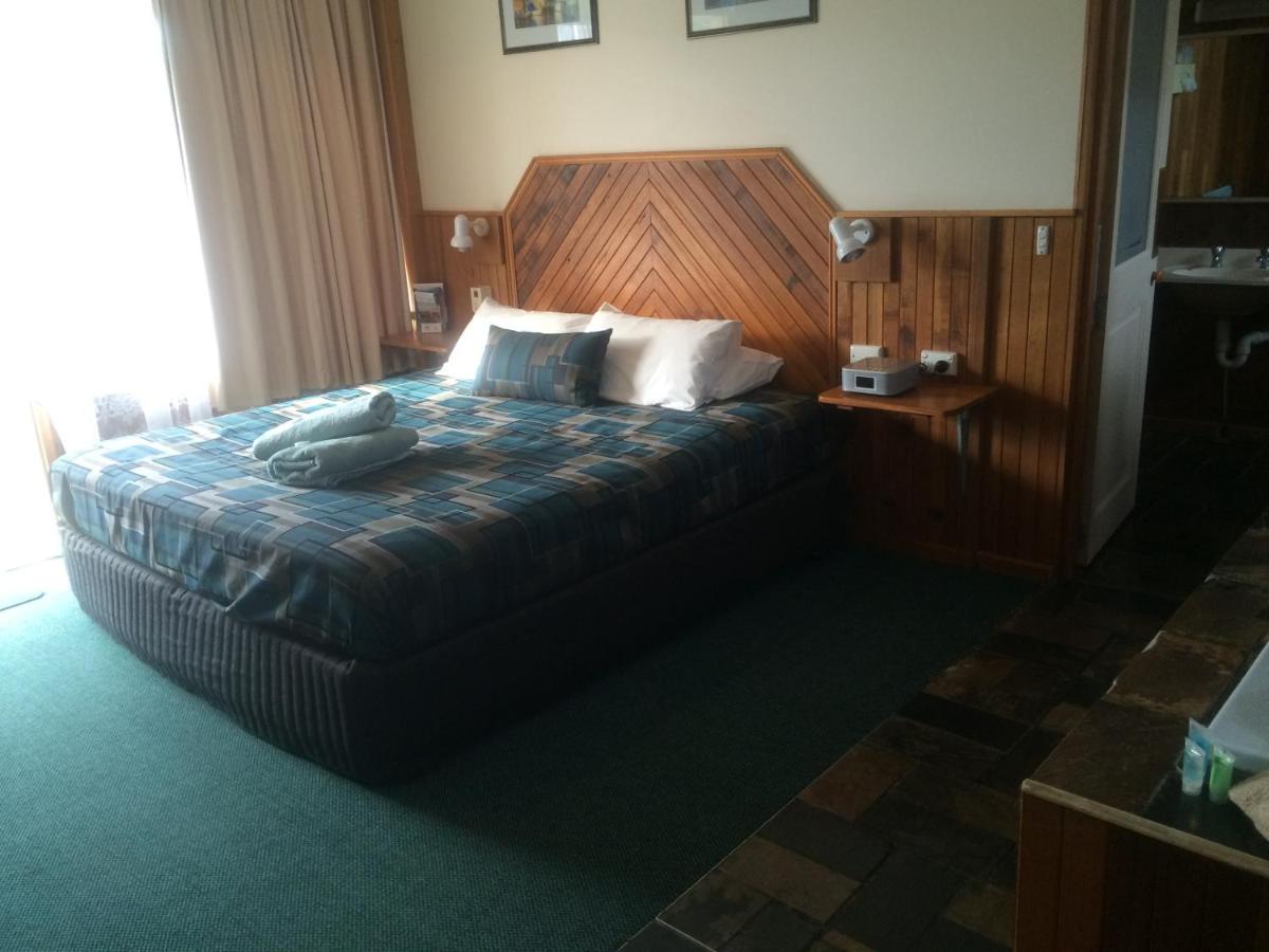 King Room with Spa Bath