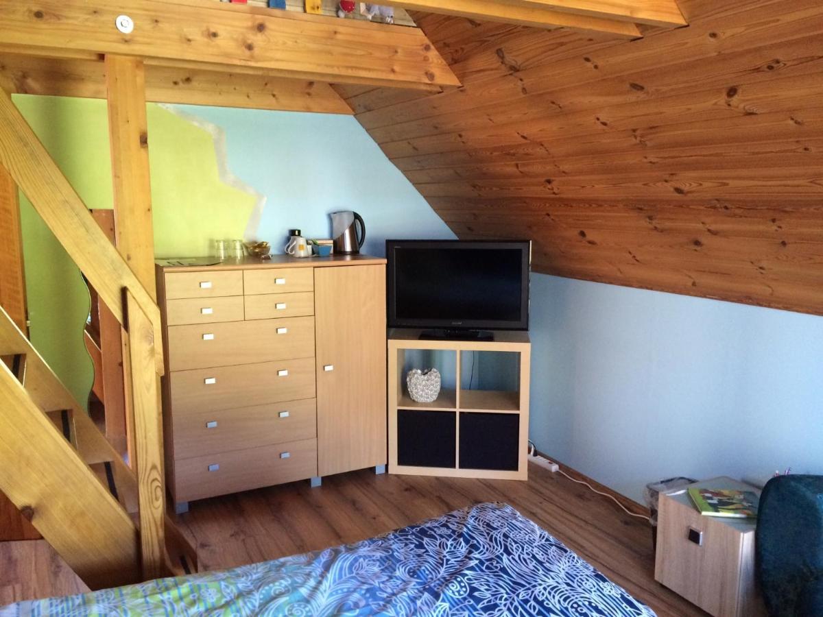 Tweepersoonskamer met Gedeelde Badkamer