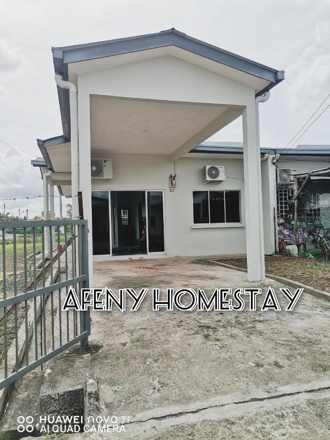 Afeny Homestay - Bed and Breakfast