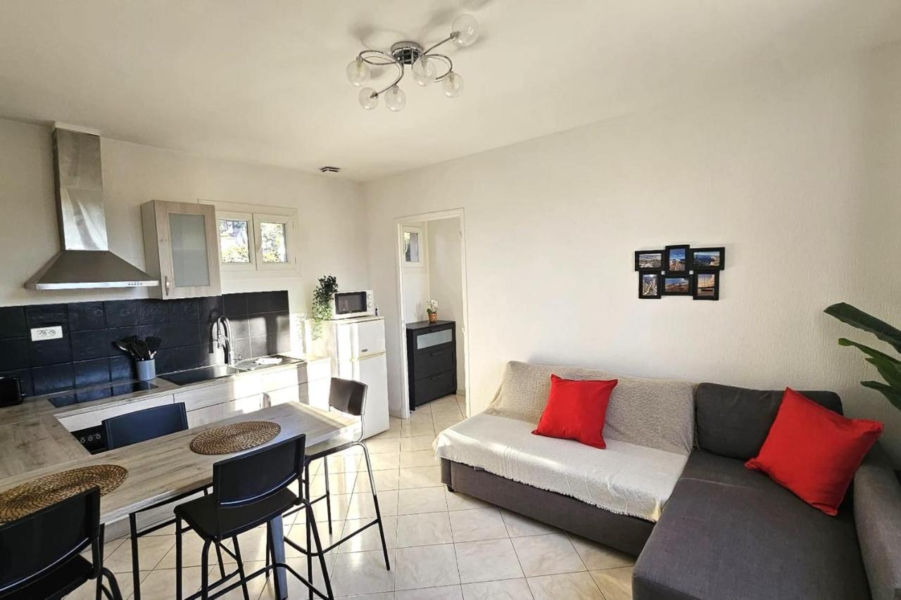 Beautiful T2 - close to the sea - B&B