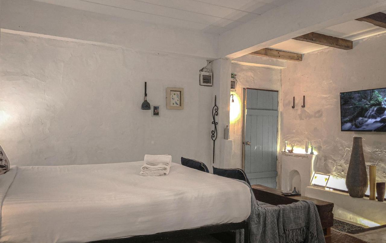 Deluxe Double Room with Bath
