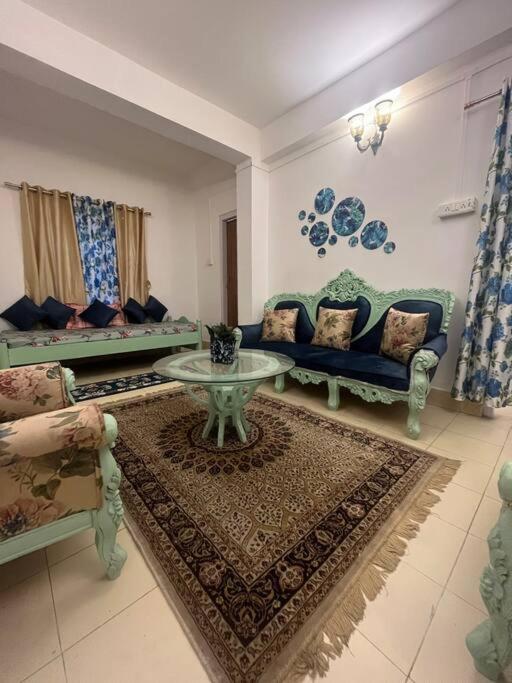 B&B Guwahati - The Divine Abode Homestay 1 - Bed and Breakfast Guwahati