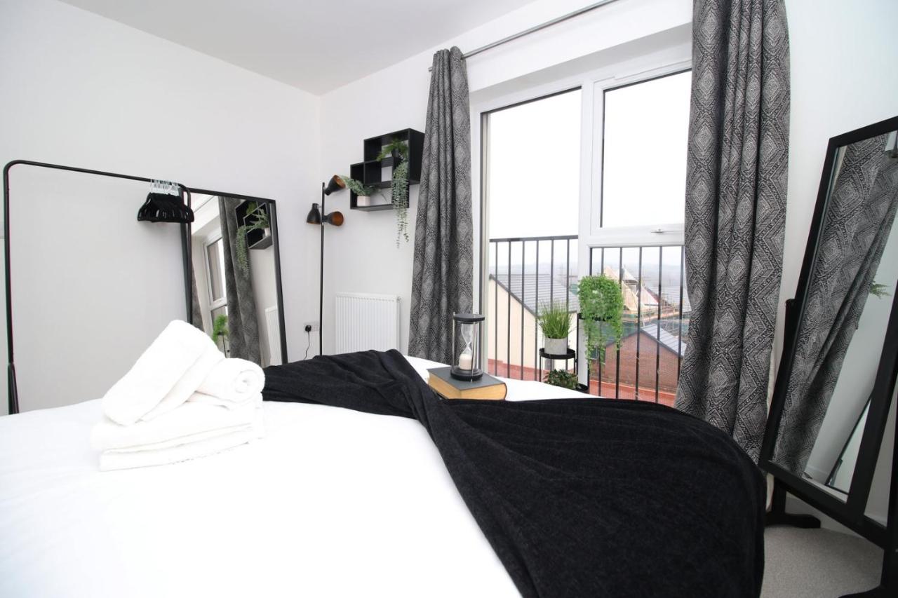 B&B Cardiff - Church Road Cardiff FREE parking - Bed and Breakfast Cardiff