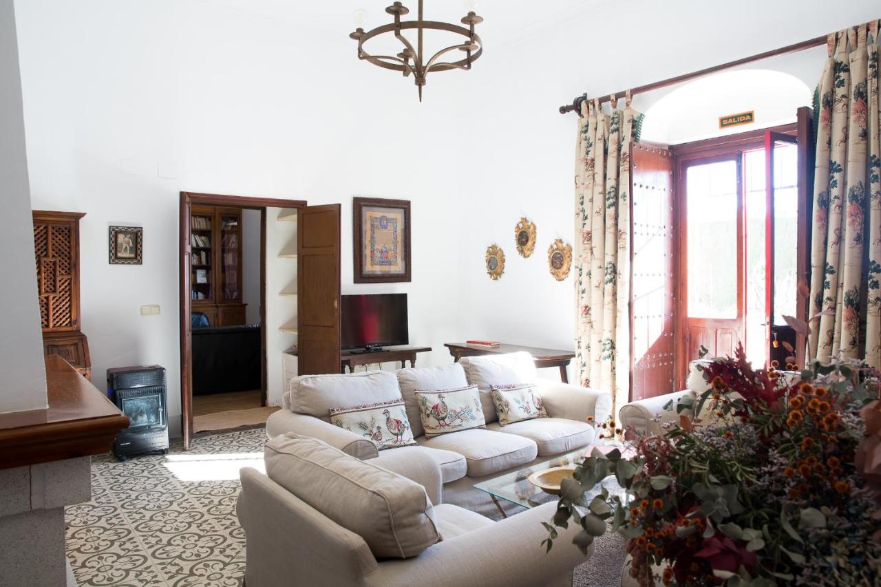CORTIJO RURAL LA MARISCALA - B&B