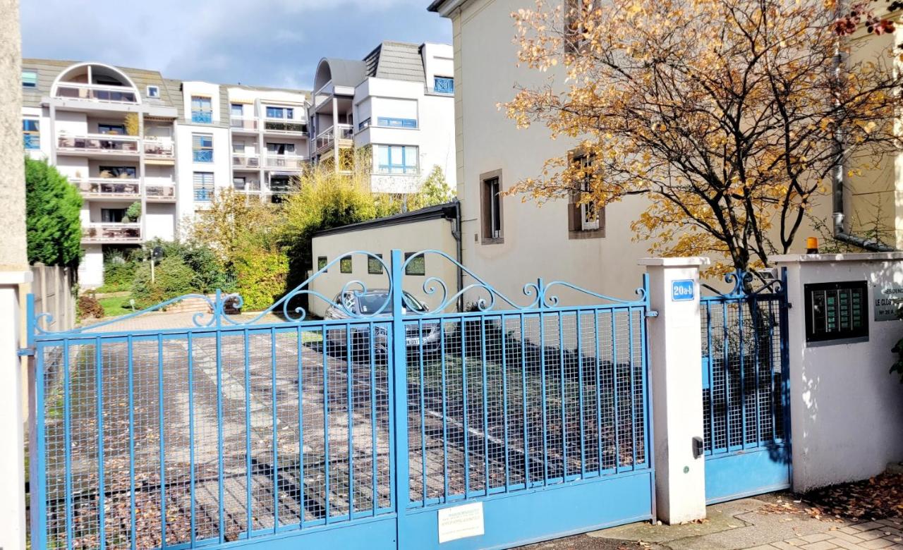 L' Appart BELLE VUE GARE ET CENTRE 10 mn à pied GARAGE GRATUIT - B&B