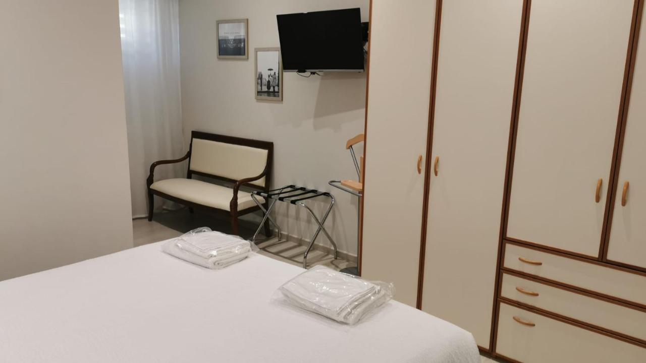 Two-Bedroom Deluxe Apartment with Balcony