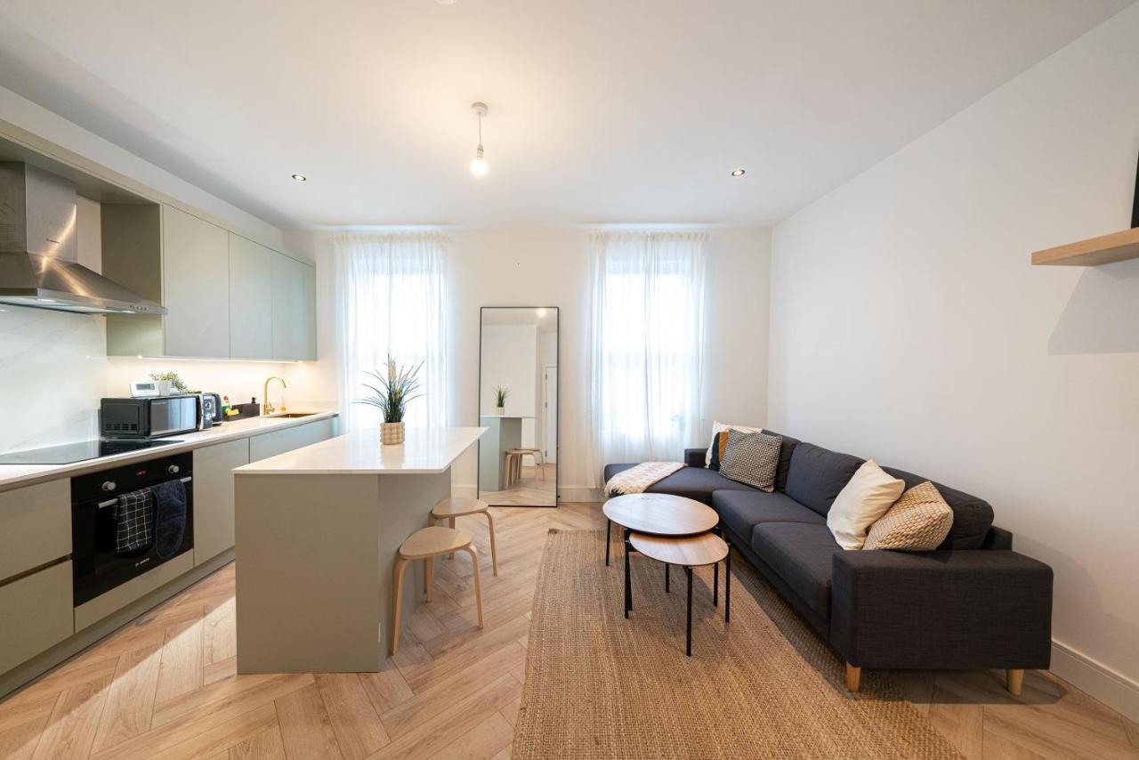 The Battersea Scenery - Elegant 2BDR Flat - B&B London