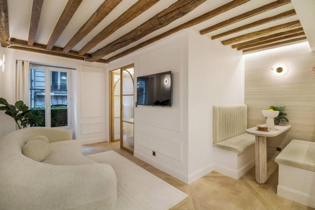 B&B Paris - Suite Royale # Palais de l'Elysée # Paris 8 - Bed and Breakfast Paris