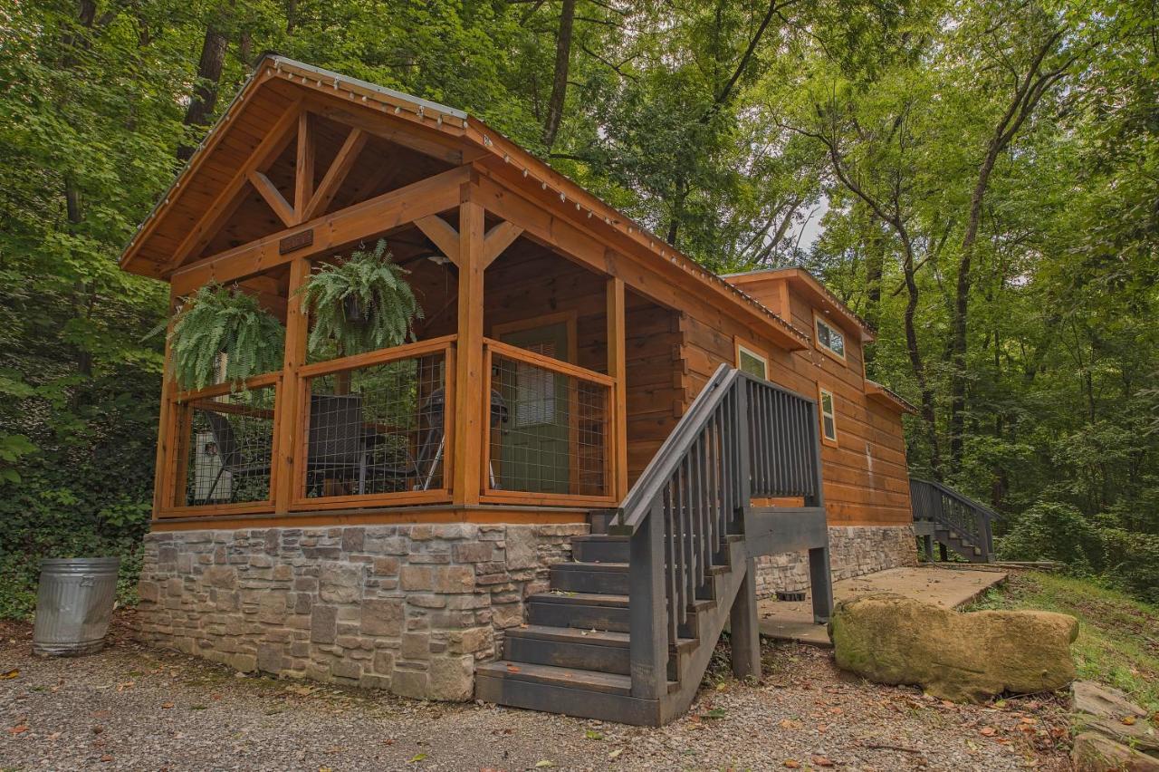 B&B Chattanooga - Papa Cabin Tiny Log Home Comfort In Rustic Bliss - Bed and Breakfast Chattanooga